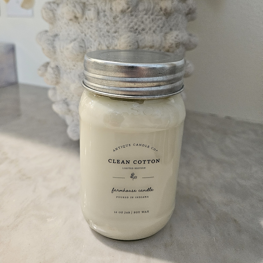 Antique Candle Co. Clean Cotton Candle 16 Oz New